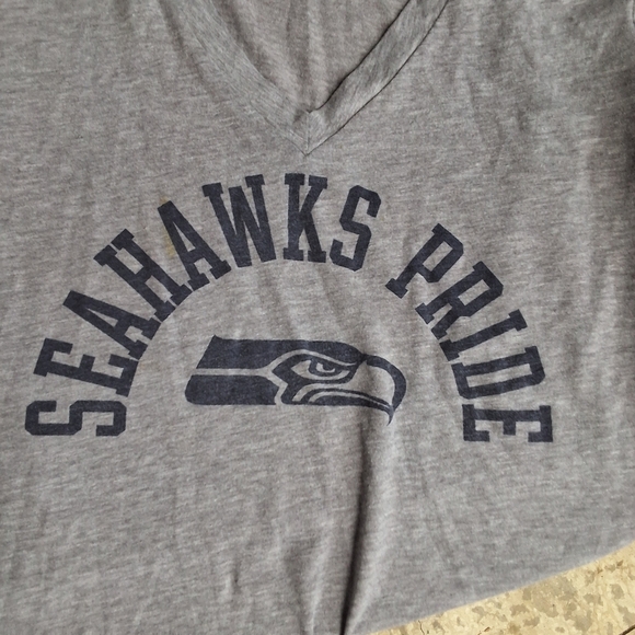 Pink by Victoria Secret  Seahawks Pride  V-Neck T-Shirt size women's small - Picture 2 of 9